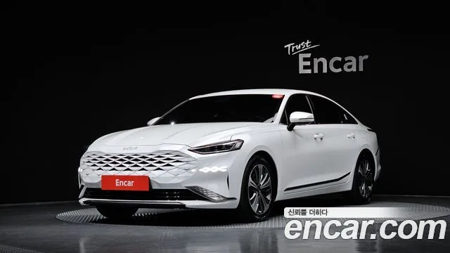 2022 Kia K8
