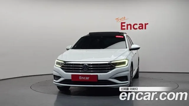 2021 Volkswagen Jetta, foto 2