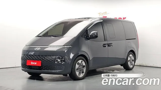 2025 Hyundai Staria