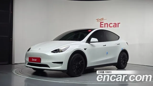 2024 Tesla Model Y