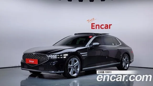 2023 Genesis G90