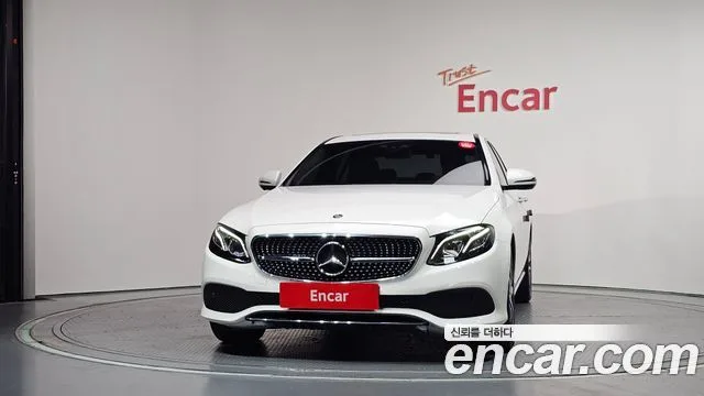 2019 Mercedes-Benz E-Class, foto 3