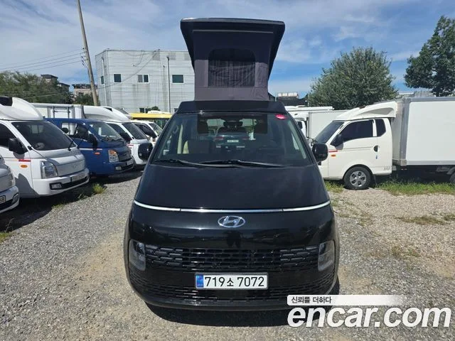 2022 Hyundai Staria