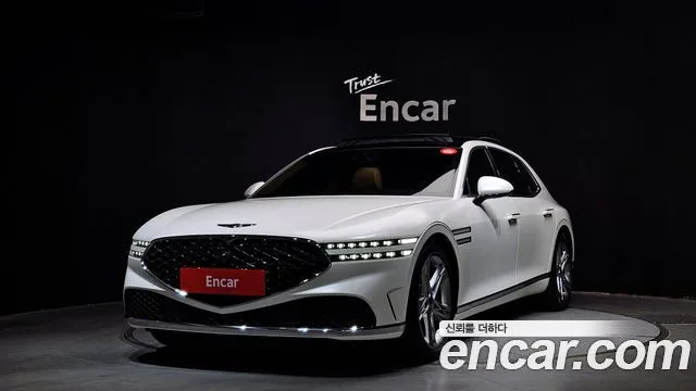 2022 Genesis G90