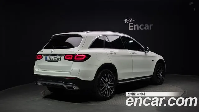 2021 Mercedes-Benz GLC-Class