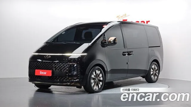2024 Hyundai Staria