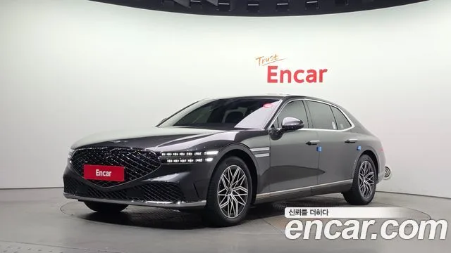 2025 Genesis G90