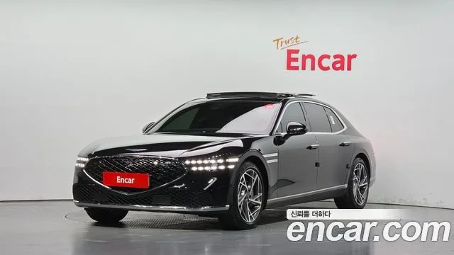 2022 Genesis G90