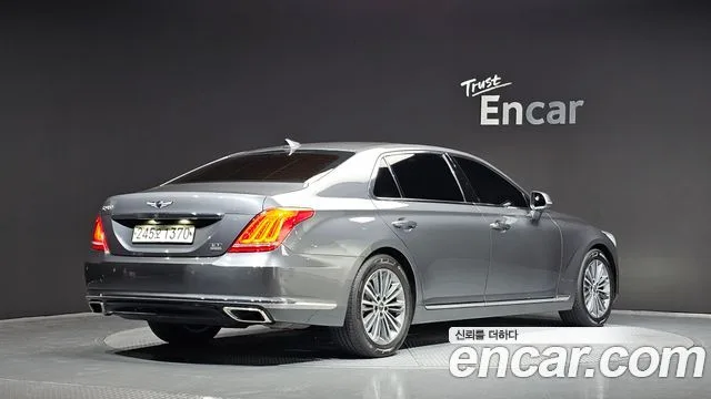 2016 Genesis EQ900, foto 2