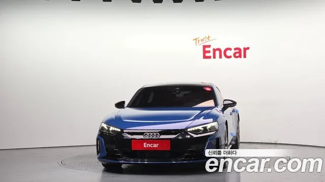 2022 Audi e-tron GT, foto 3
