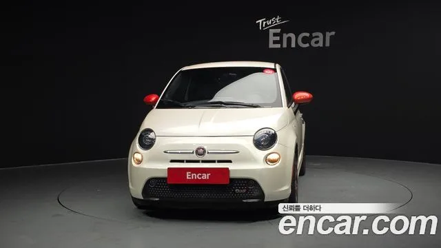 2017 Fiat 500, foto 3