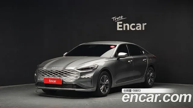 2022 Kia K8