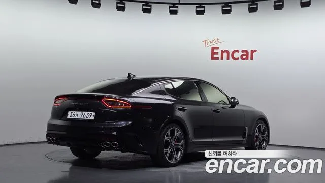 2018 Kia Stinger, foto 2