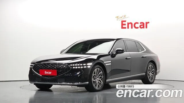 2023 Genesis G90