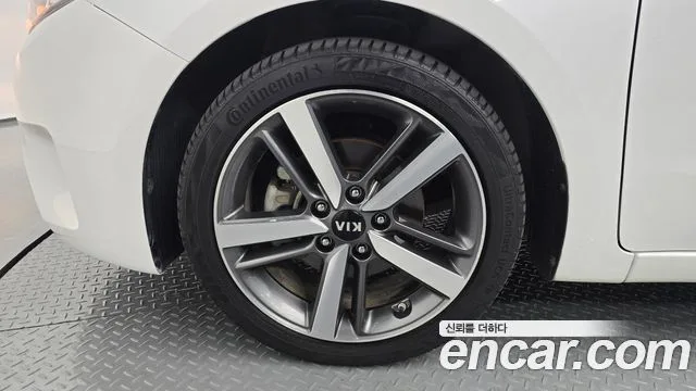 2017 Kia K3, foto 4