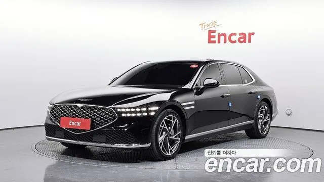 2023 Genesis G90
