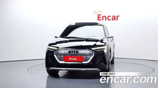 2022 Audi e-tron, foto 3