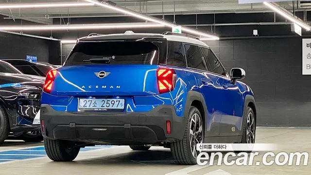 2025 Mini Aceman, foto 2