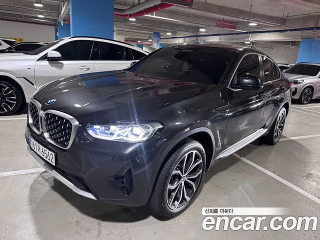 2025 BMW X4