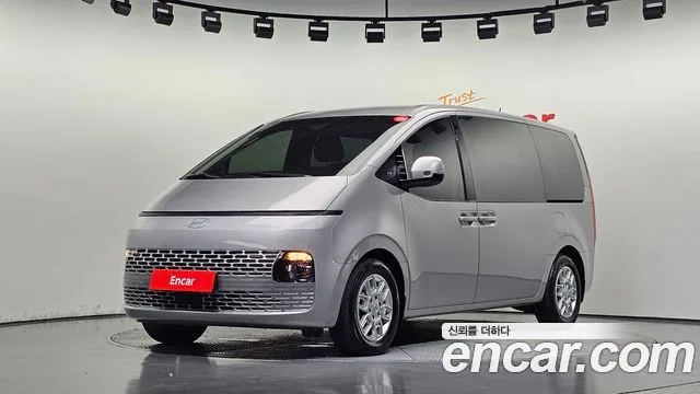 2022 Hyundai Staria