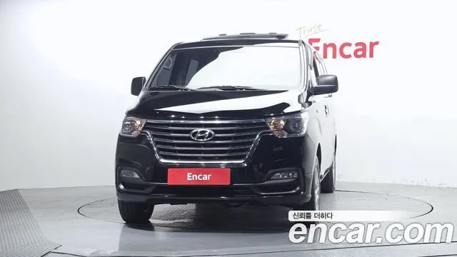 2020 Hyundai Starex