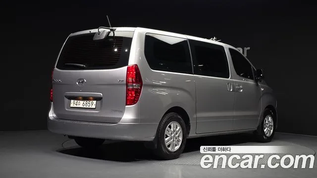 2021 Hyundai Starex, foto 2
