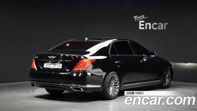 2016 Genesis EQ900, foto 2