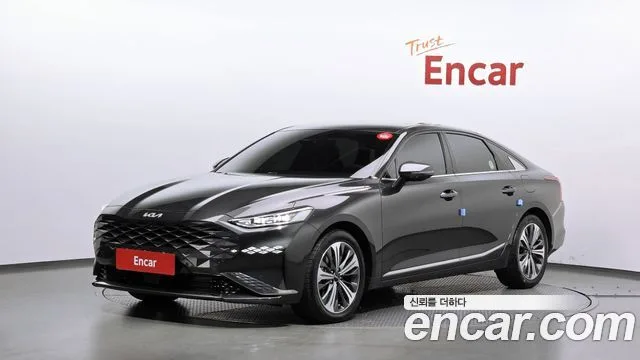 2022 Kia K8
