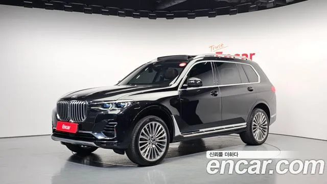 2022 BMW X7