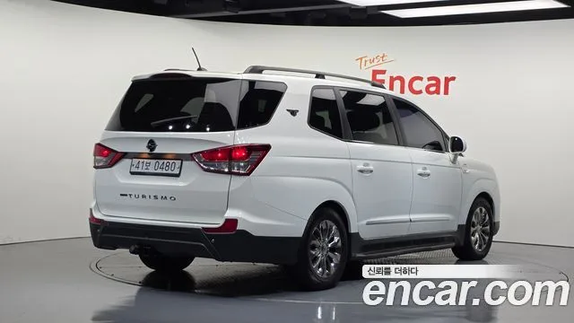 2016 KG Mobility Korando, foto 2