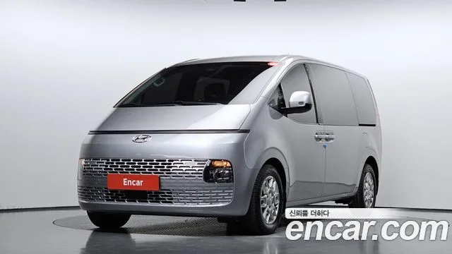 2023 Hyundai Staria