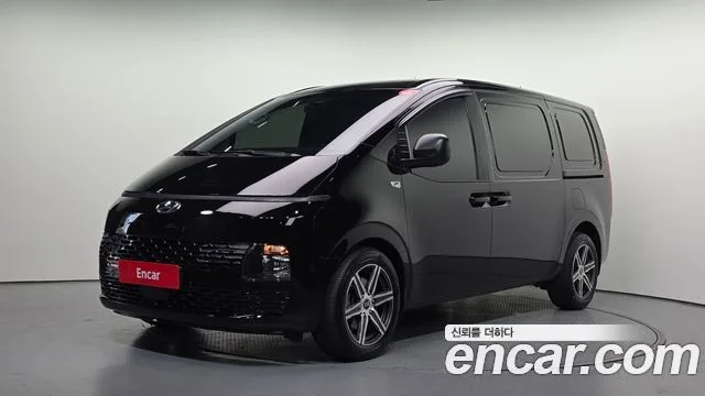 2022 Hyundai Staria