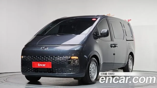 2024 Hyundai Staria