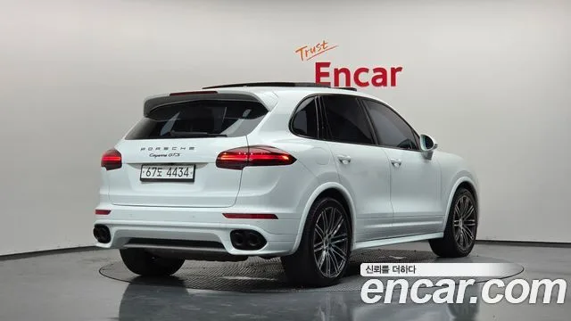 2017 Porsche Cayenne, foto 2