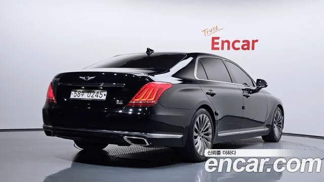 2016 Genesis EQ900, foto 2