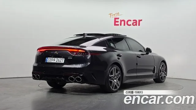 2021 Kia Stinger, foto 2