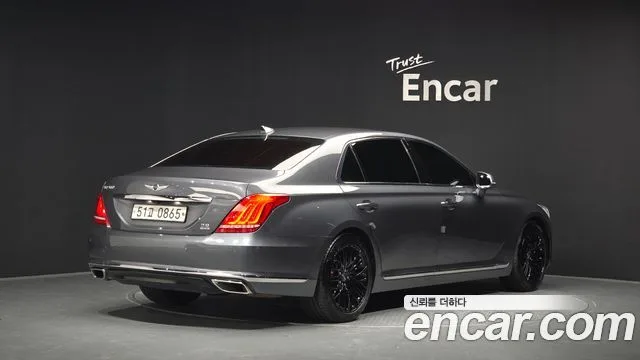 2016 Genesis EQ900, foto 2