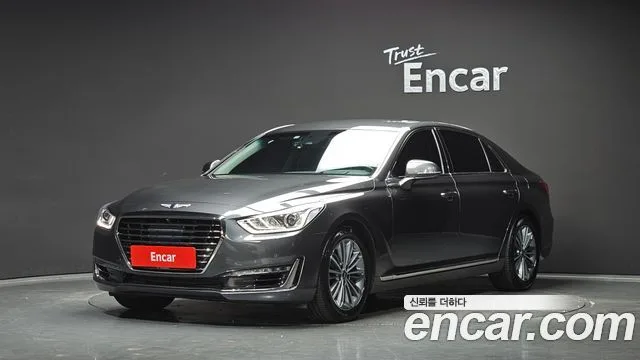2017 Genesis EQ900