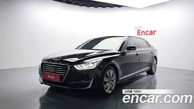 2016 Genesis EQ900