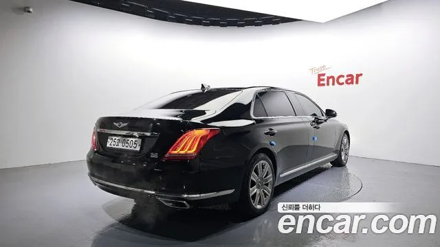 2016 Genesis EQ900, foto 2