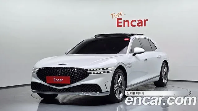 2023 Genesis G90