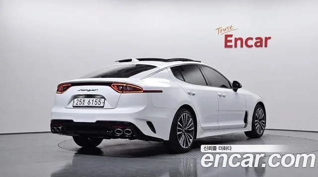 2018 Kia Stinger, foto 2