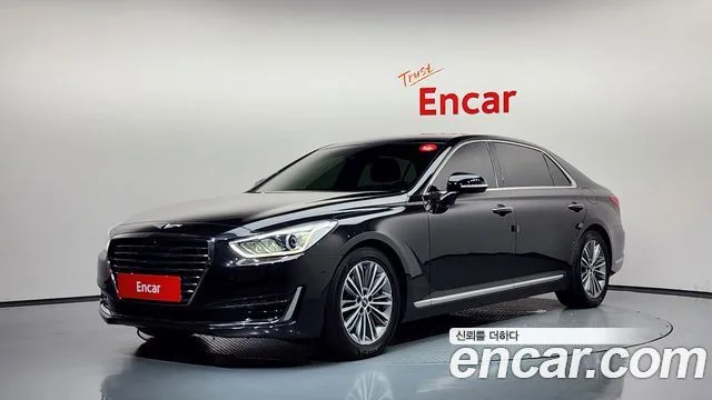 2018 Genesis EQ900
