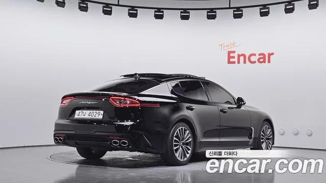 2018 Kia Stinger, foto 2