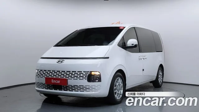 2023 Hyundai Staria