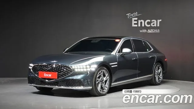 2025 Genesis G90