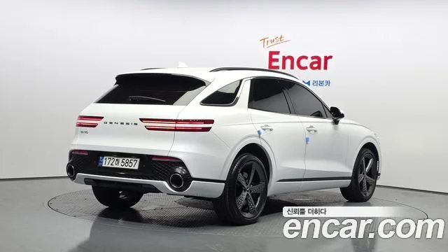 2023 Genesis GV70