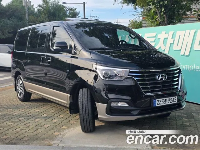 2019 Hyundai Starex