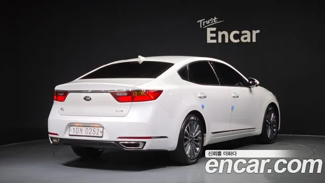 2016 Kia K7, foto 2