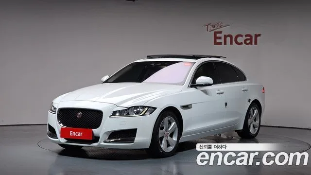 2017 Jaguar XF